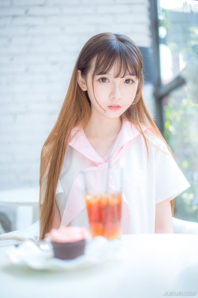 “我孟达算不上忠臣。”孟达闻言，冷笑一声道：“如果将军还想继续愚忠的话，那就请将军自便，下次若再想找刘璋拼命，末将绝不拦你。”